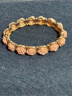 Gold-Tone Pink Rose Stretch Bracelet - Vintage and totally unique